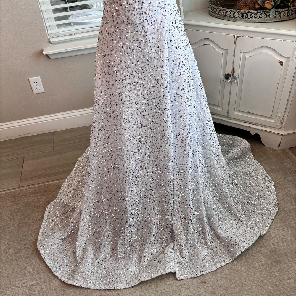 NEW White Dress, White Sequins Dress, One Shoulder, Prom Dress, NWOT, Size XL/16 - Picture 3 of 12